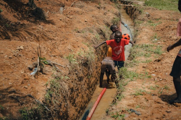 Kontejnerová úpravna vody v Ghaně | HUTIRA voda