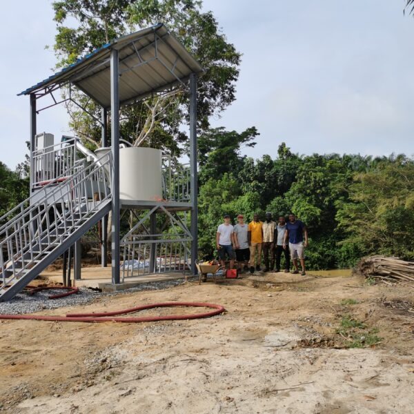 Kontejnerová úpravna vody v Ghaně | HUTIRA voda