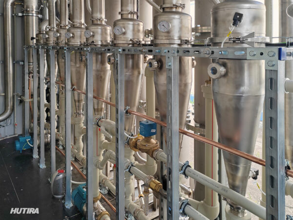 Z vinice zpět do přírody: HUTIRA vyvíjí recyklační jednotku pro vinařství